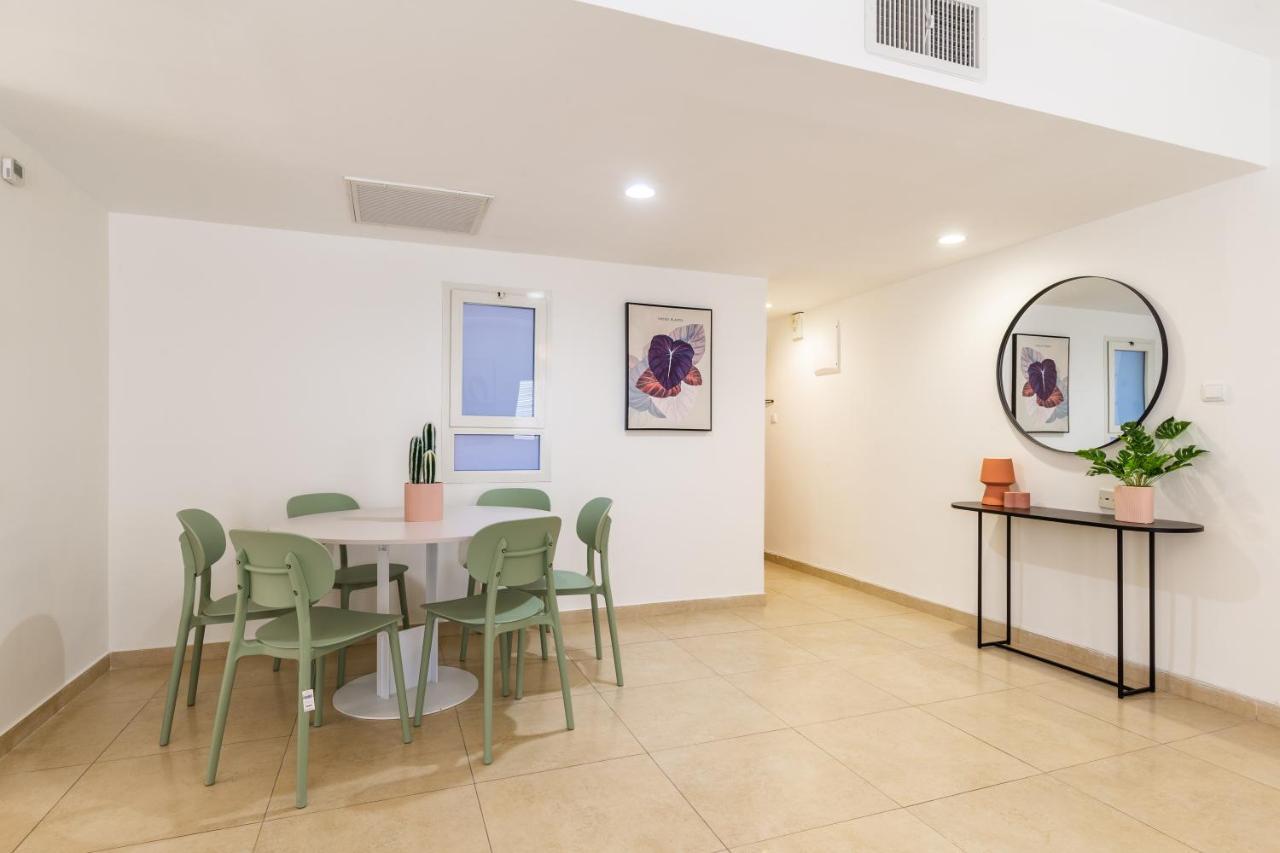 Appartement In Rehavia